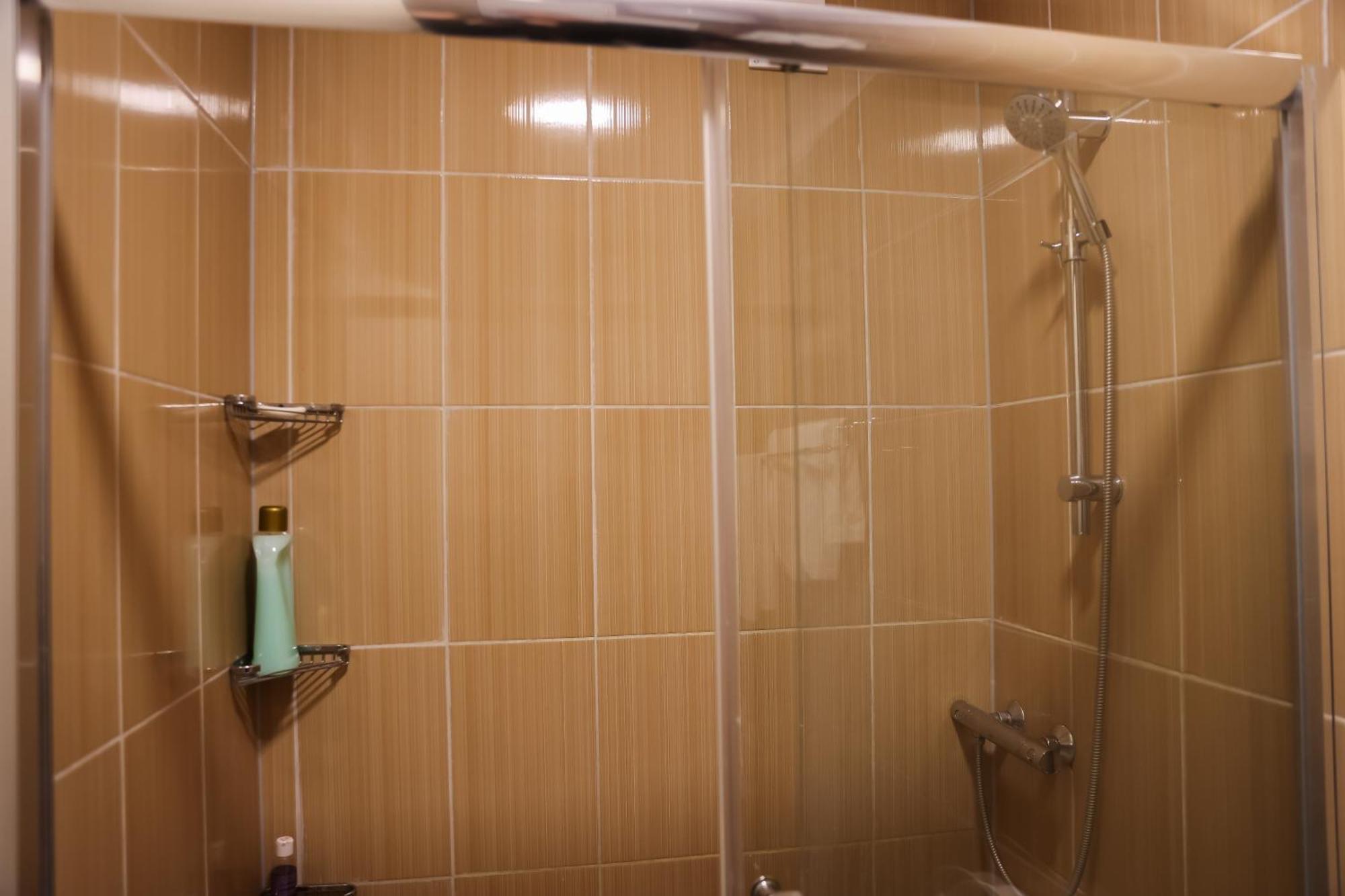 Family Apartment Тирана Екстериор снимка