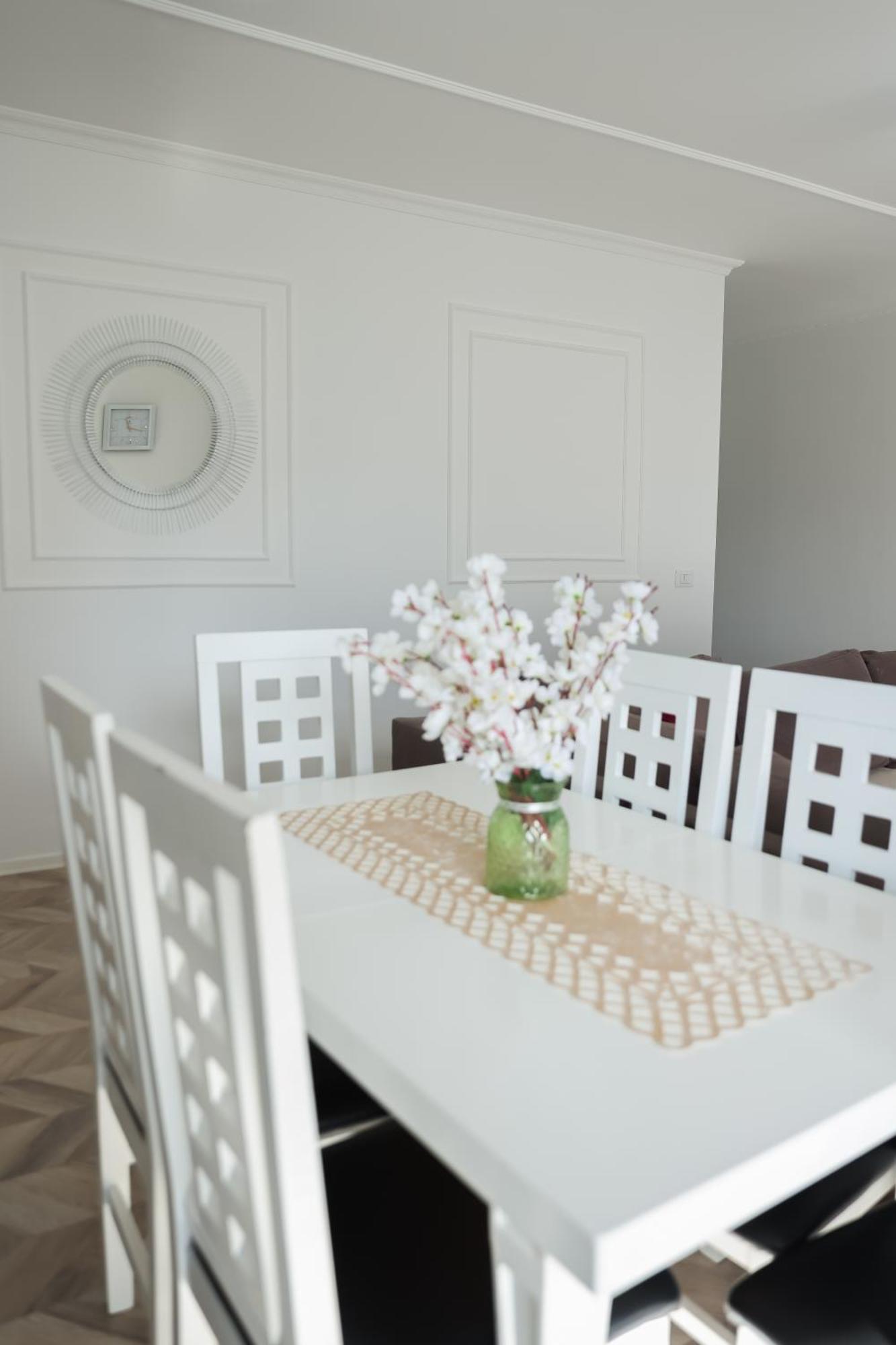Family Apartment Тирана Екстериор снимка